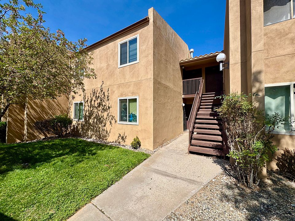 1st image of 917 Country Club Dr SE APT H