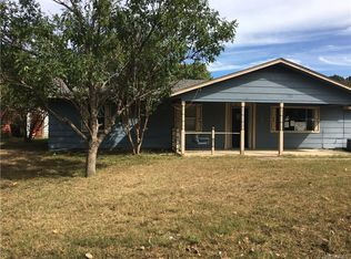618 N Red Oak St, Atoka, OK 74525