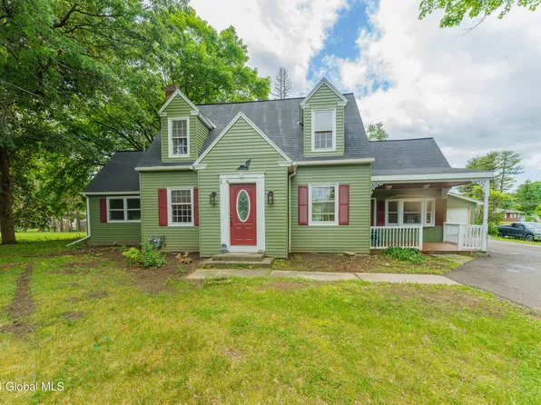 202 Glenmont Road, Glenmont, NY 12077