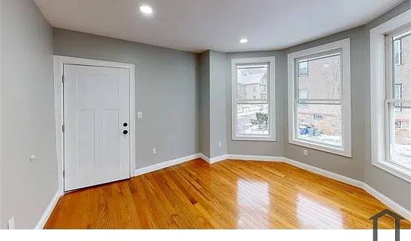 2 bed, $2,800 — Photo 3