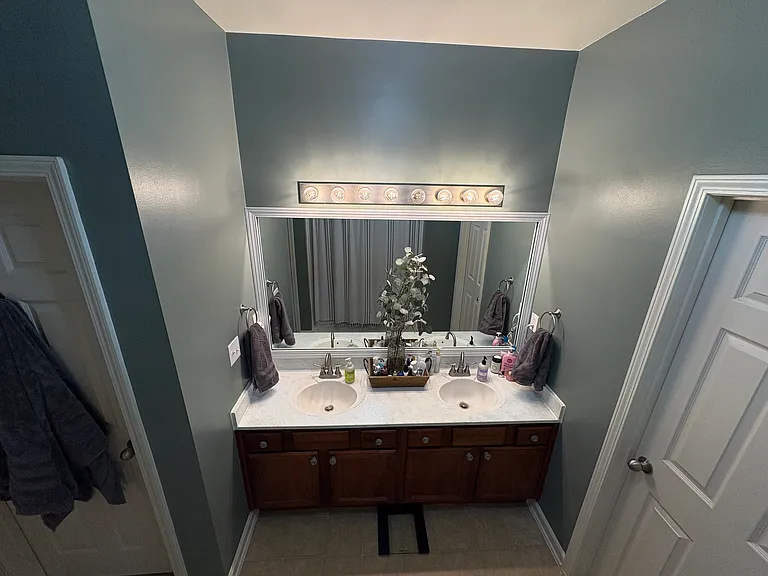 125 Grisham Dr — Photo 37
