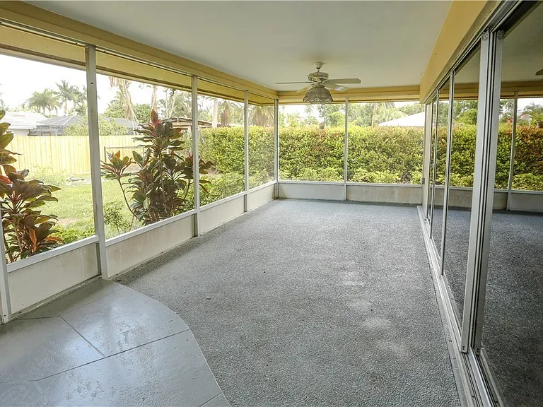 5654 Eichen Cir W — Photo 29