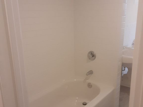 5th image of 381 Harvard St #2A