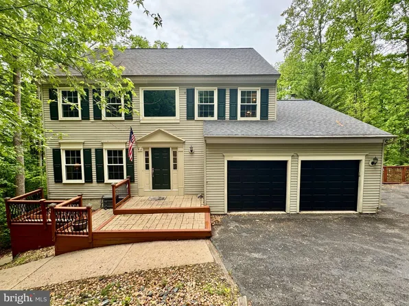 2221 Aquia Dr, Stafford, VA 22554