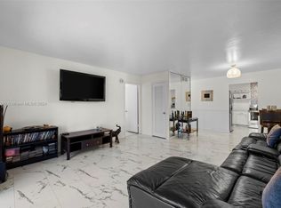 4043 NW 16th St APT 201, Lauderhill, FL 33313