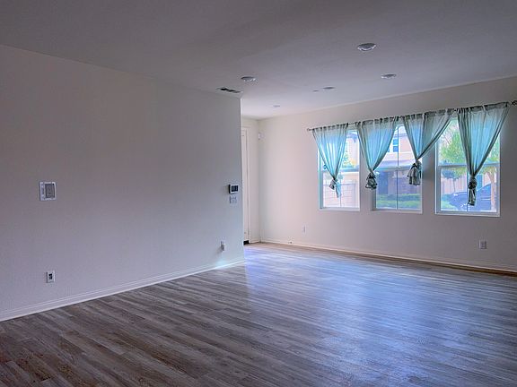 2nd image of 7462 Shorthorn St