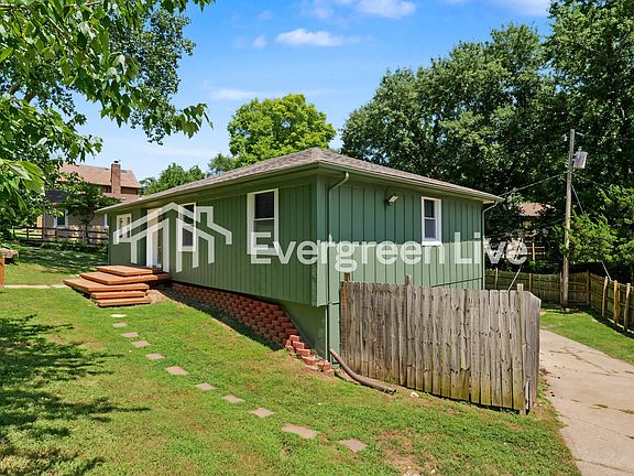 2nd image of 8209 Harris Ave