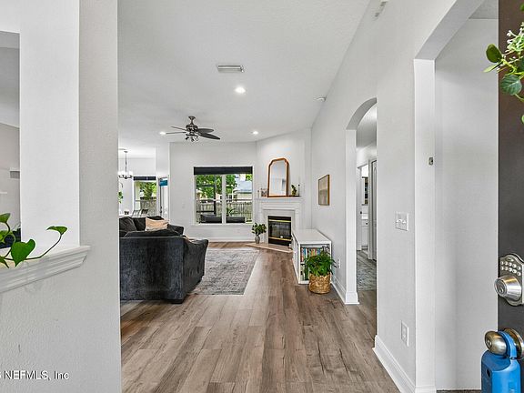 5th image of 4690 LEAH CREEK Drive
