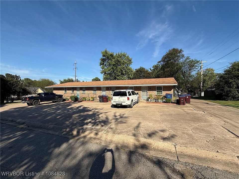1st image of 3700 Park Ave