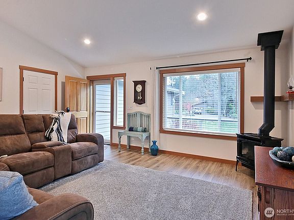 5th image of 2903 Hi Crest Road