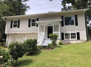 4049 Valley Brook Rd, Snellville, GA 30039