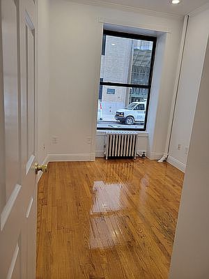 2nd image of 212 W 17th St APT 1B
