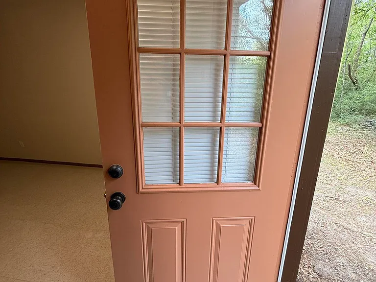 9907 Cedarcliff Dr — Photo 14