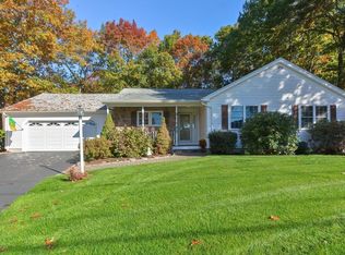 2 Rosemary Rd, North Attleboro, MA 02760