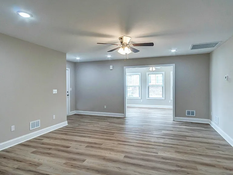 182 Garden Gate Dr — Photo 9