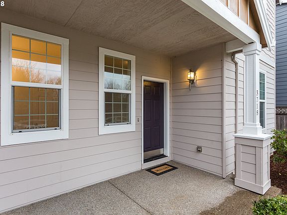 3rd image of 3718 SE Scarlet Pl