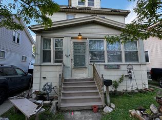 79 Maple St, River Rouge, MI 48218