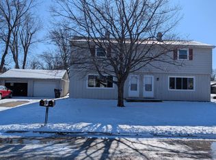 3603 Crestview Dr, Appleton, WI 54915