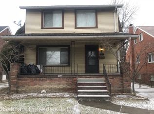 8117 Harding Ave, Center Line, MI 48015