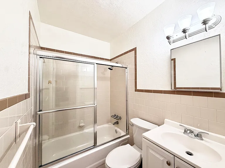1421 NW 2nd Ave #B — Photo 7