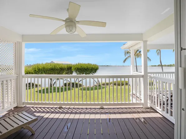 5058 Sunset Village Dr, Duck Key, FL 33050