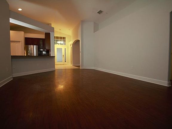 5th image of 16220 Nottingham Park Way