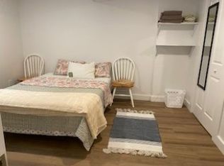 32 W Falmouth Hwy #5, Falmouth, MA 02540