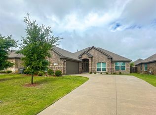 205 Watson St, Red Oak, TX 75154