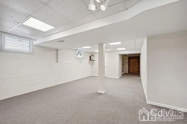 408 Prospect Ave — Photo 29
