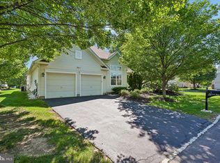 1 Yarrow Way, Langhorne, PA 19047