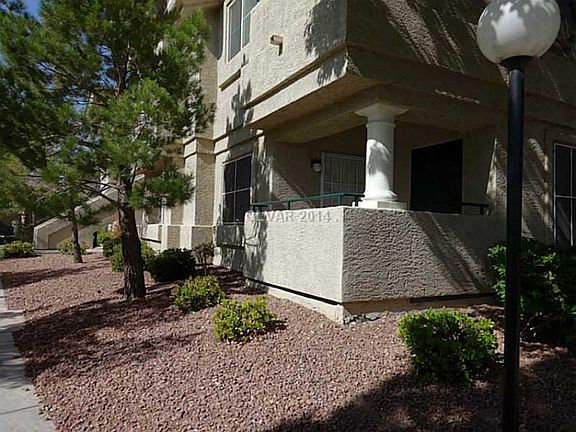 2nd image of 1503 Dallas Ter #195
