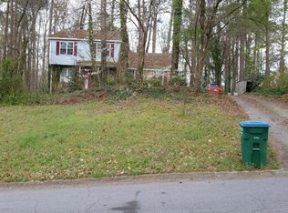 1466 Fox Forest Ct, Lilburn, GA 30047