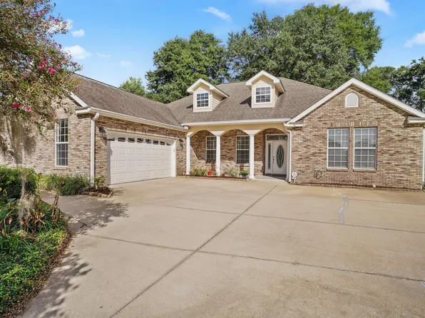 1126 Fox Mill Dr, Tallahassee, FL 32317