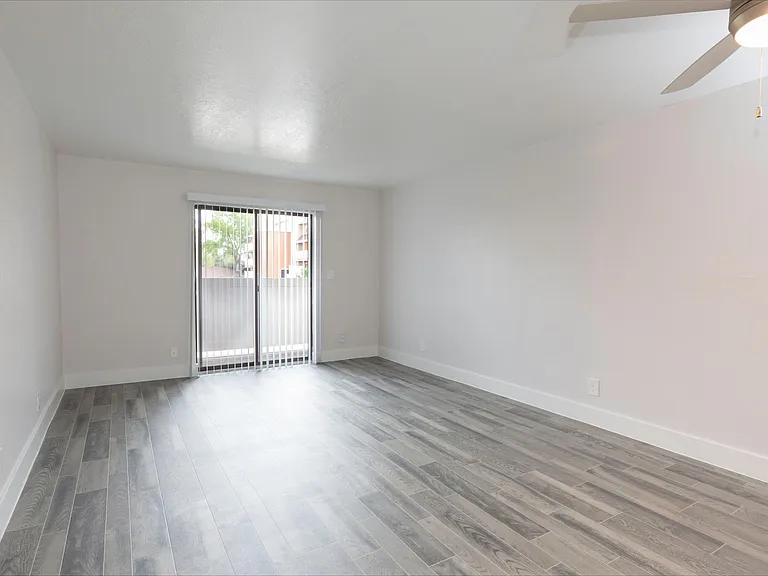Foothill Place Apartments — Photo 26