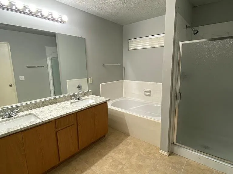 1317 Springcreek Dr — Photo 17