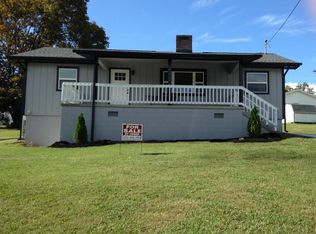 104 Umbria Ln, Oak Ridge, TN 37830