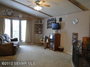 105 Oak Ave SE, Racine, MN 55967