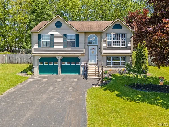 9434 Birch Tree Rd, Brewerton, NY 13029