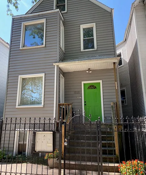 1820 N Albany Ave #2 — Photo 15