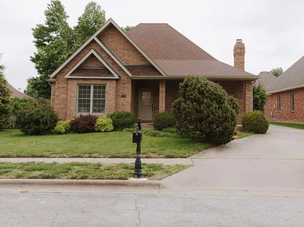 3636 S Britain Avenue, Springfield, MO 65807