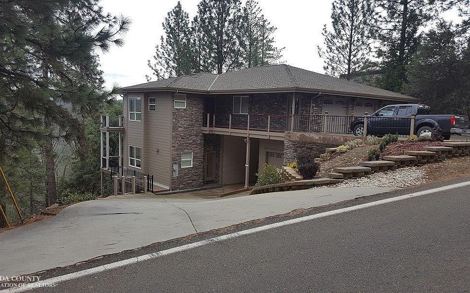 1st image of 16965 Lawrence Way