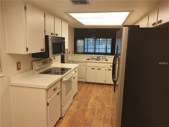 4th image of 1515 Terrace Green Dr