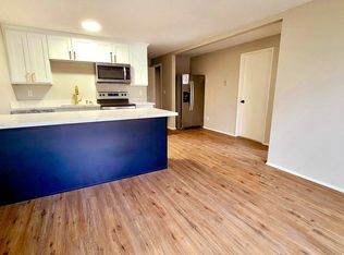 1306 N 100th St #1, Seattle, WA 98133