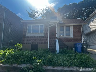 13 Ling St, Fords, NJ, 08863