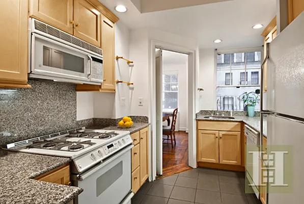 Sold by Halstead Real Estate | media 8
