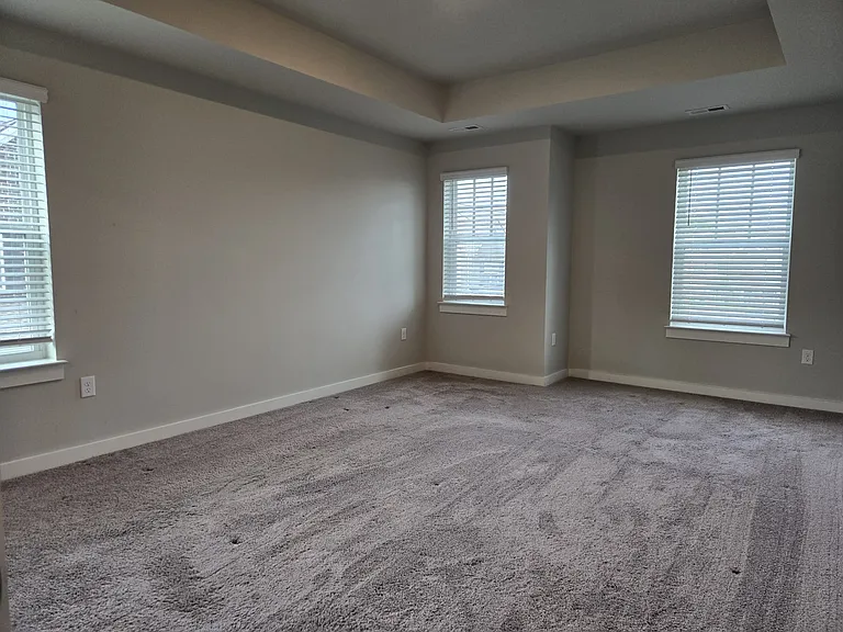 326 Lydia Dr — Photo 27