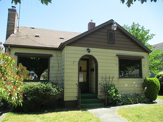 1st image of 3627 S Cushman Ave