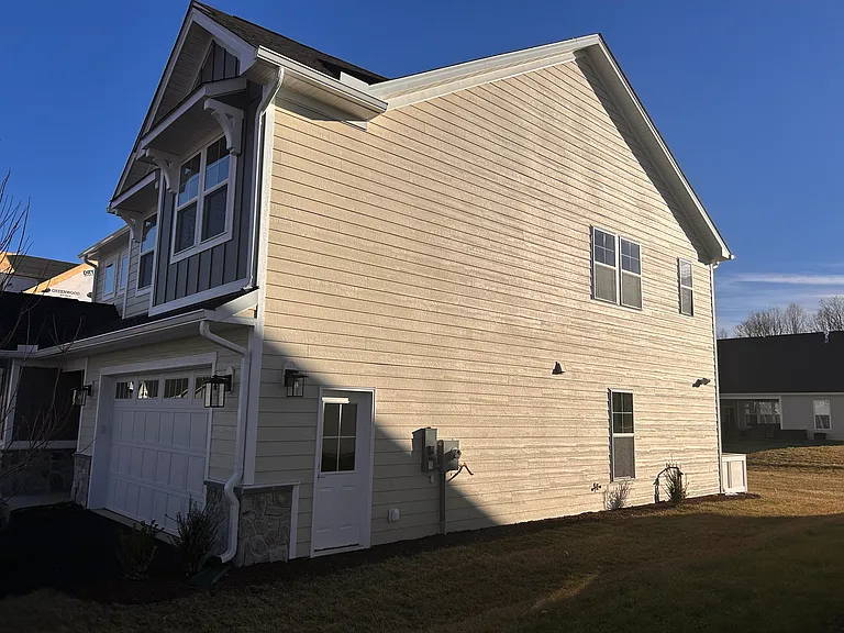 42 Casper Ct — Photo 2