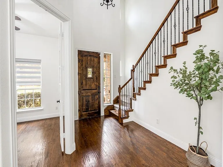 1191 Polo Heights Dr — Photo 3