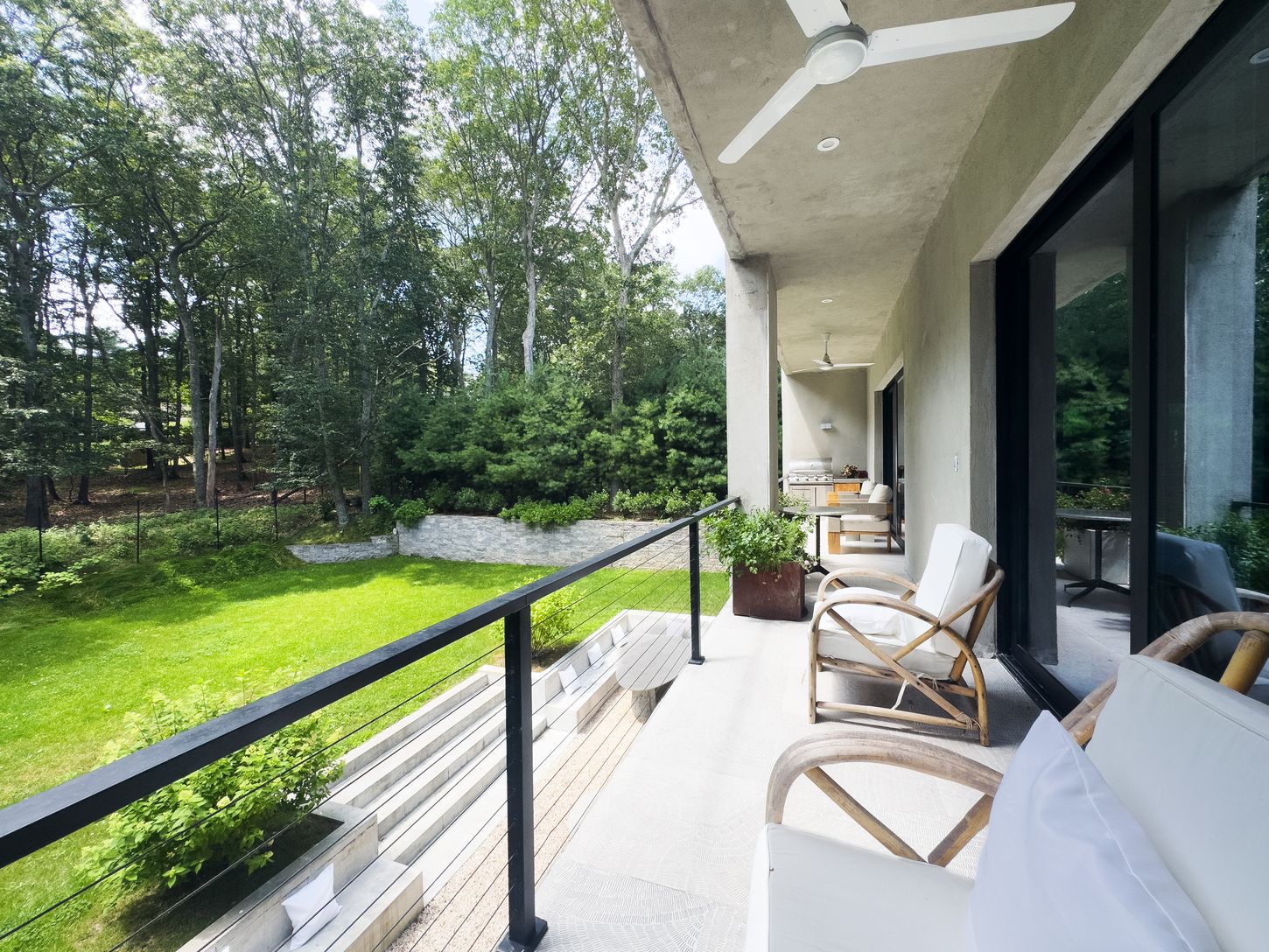  First Floor Deck Off Kitchen